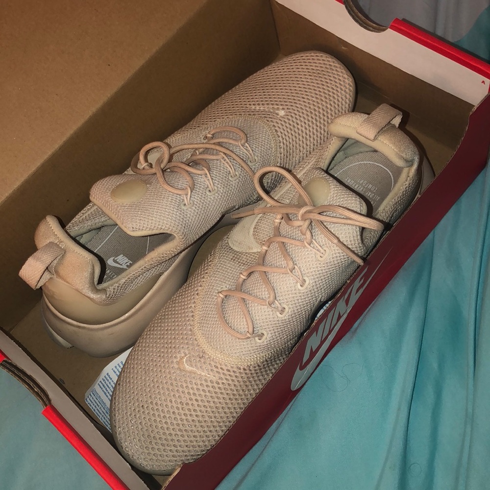 Nike Prestos